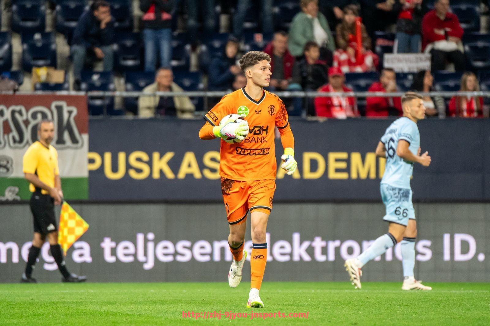 J9九游会登录入口-2015年火箭队对阵湖人队比赛精彩回顾