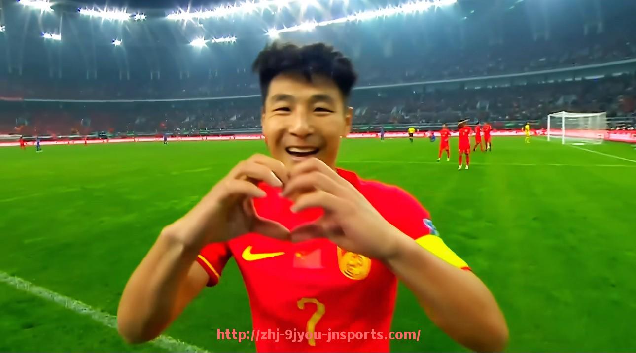 J9九游会登录入口-英超球员私生活揭秘及对职业影响的讨论